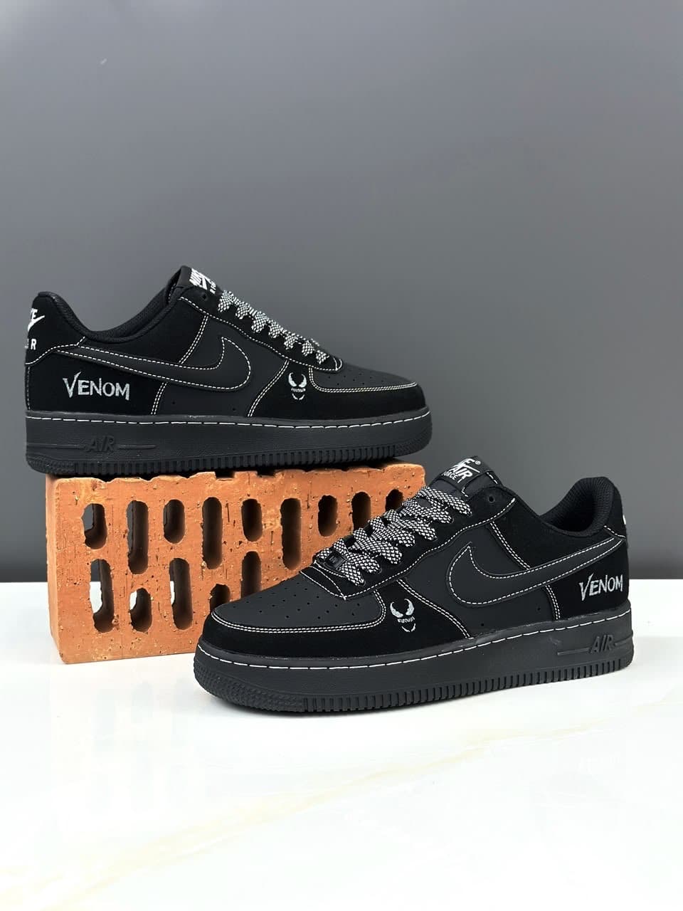 Nike Air Force 1 x Venom, Black