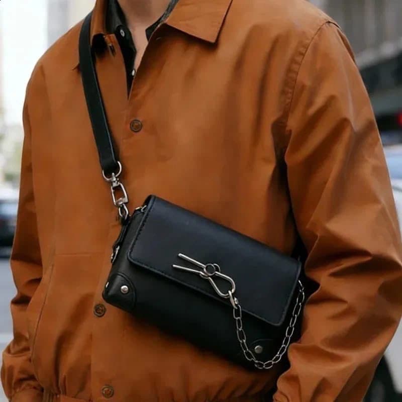 Paperclip-Clasp Crossbody Bag, Black
